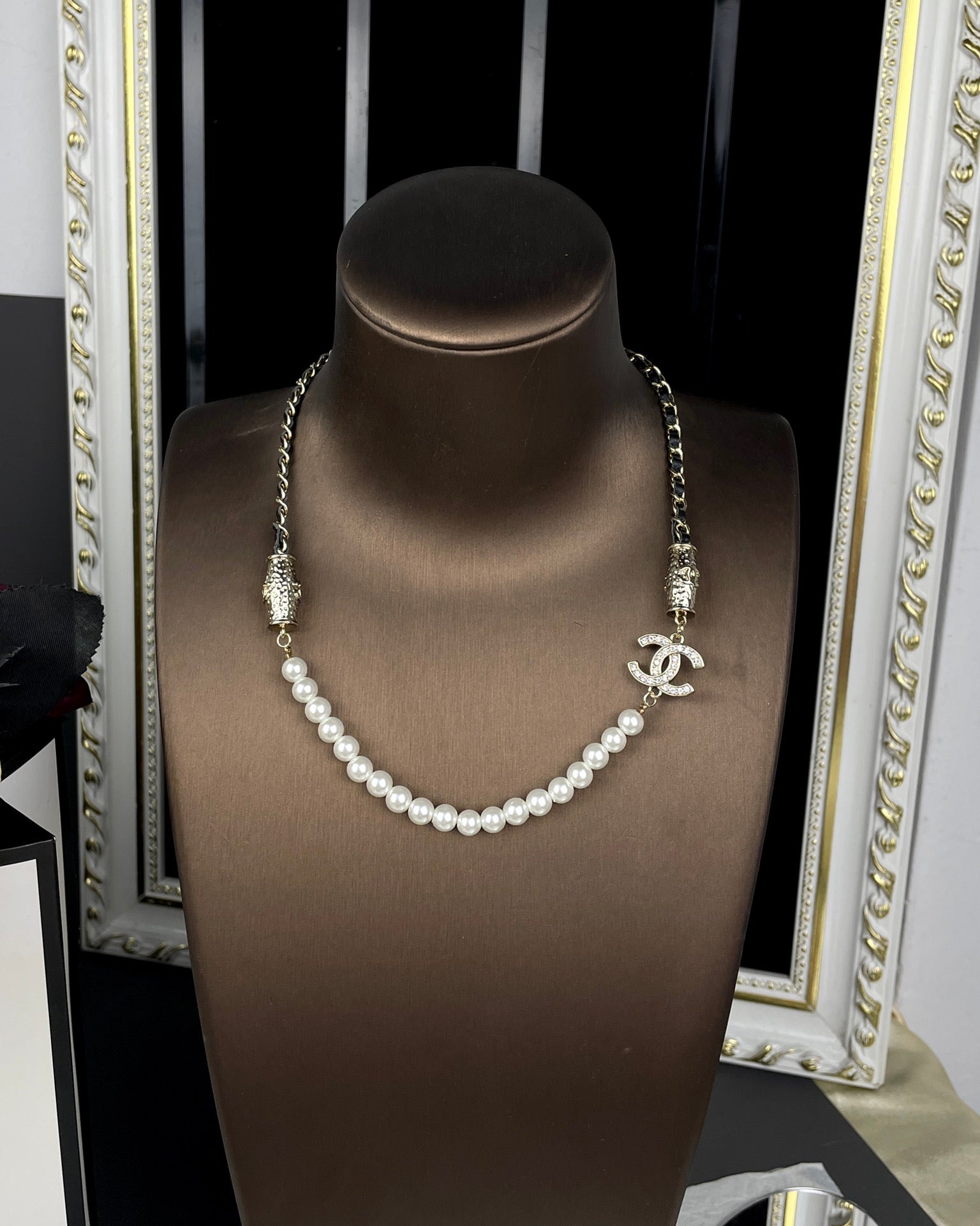 Chanel Crystals Choker 18K Gold Necklace