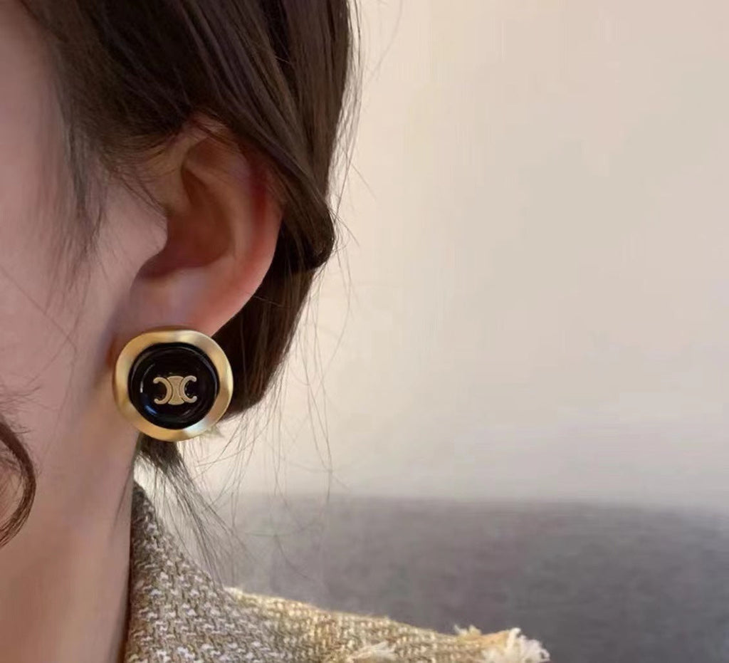 Celine Pearl 18K Gold Earrings