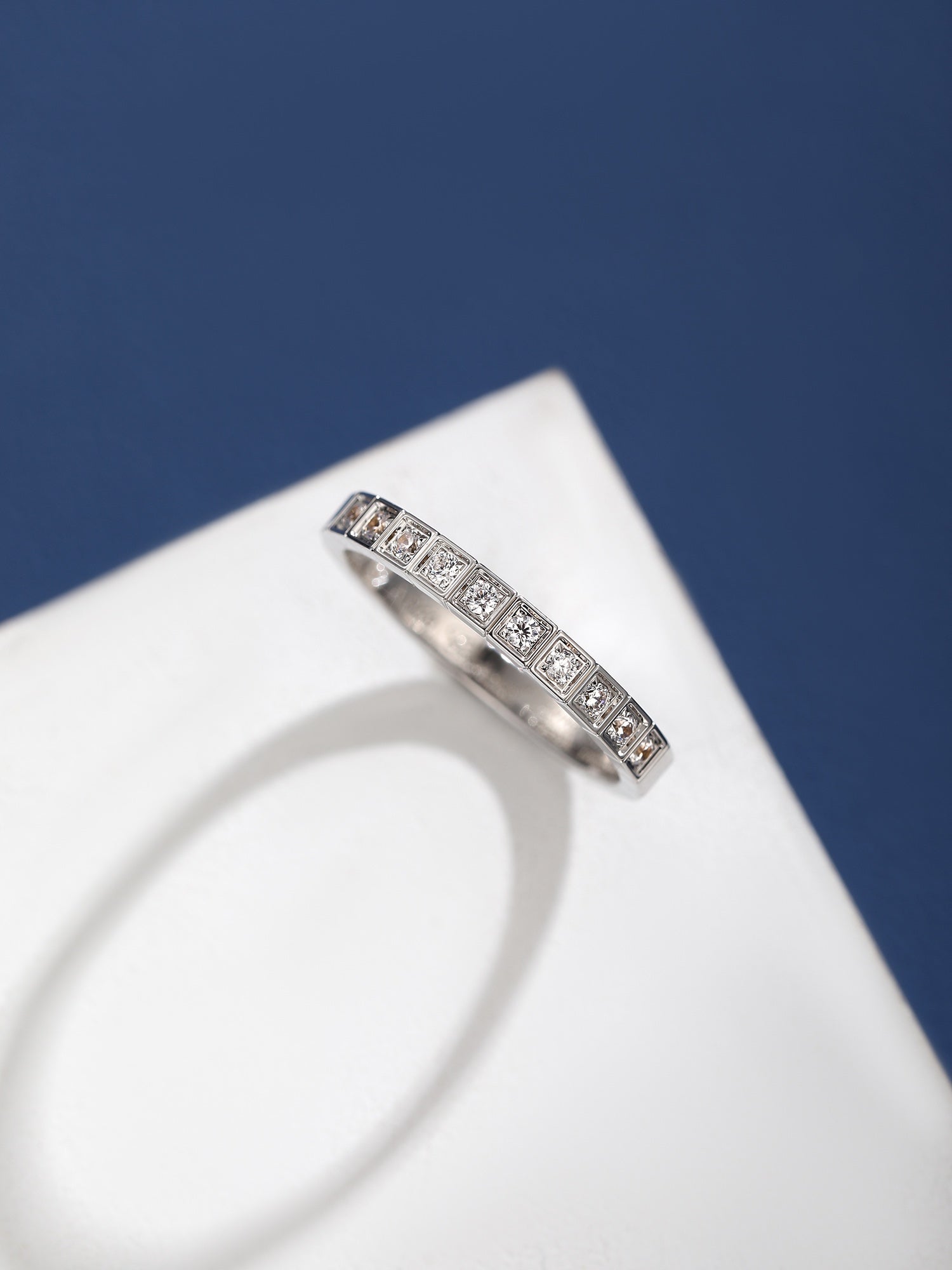 Ice Cube Diamonds 18K Gold Ring