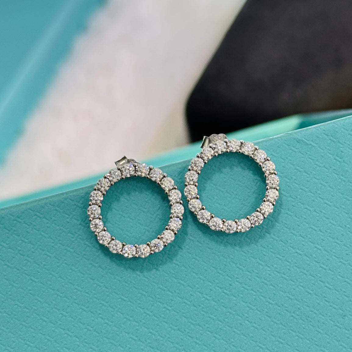Tiffany Circle Diamonds 18K Gold Earrings