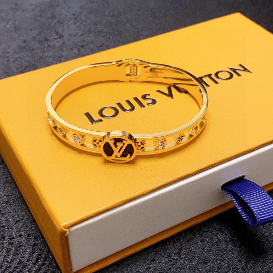 Louis Vuitton Gold 18K Gold Bracelet