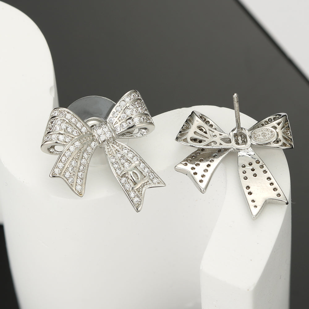 Chanel Bow Tie Diamond 18K Gold Earrings