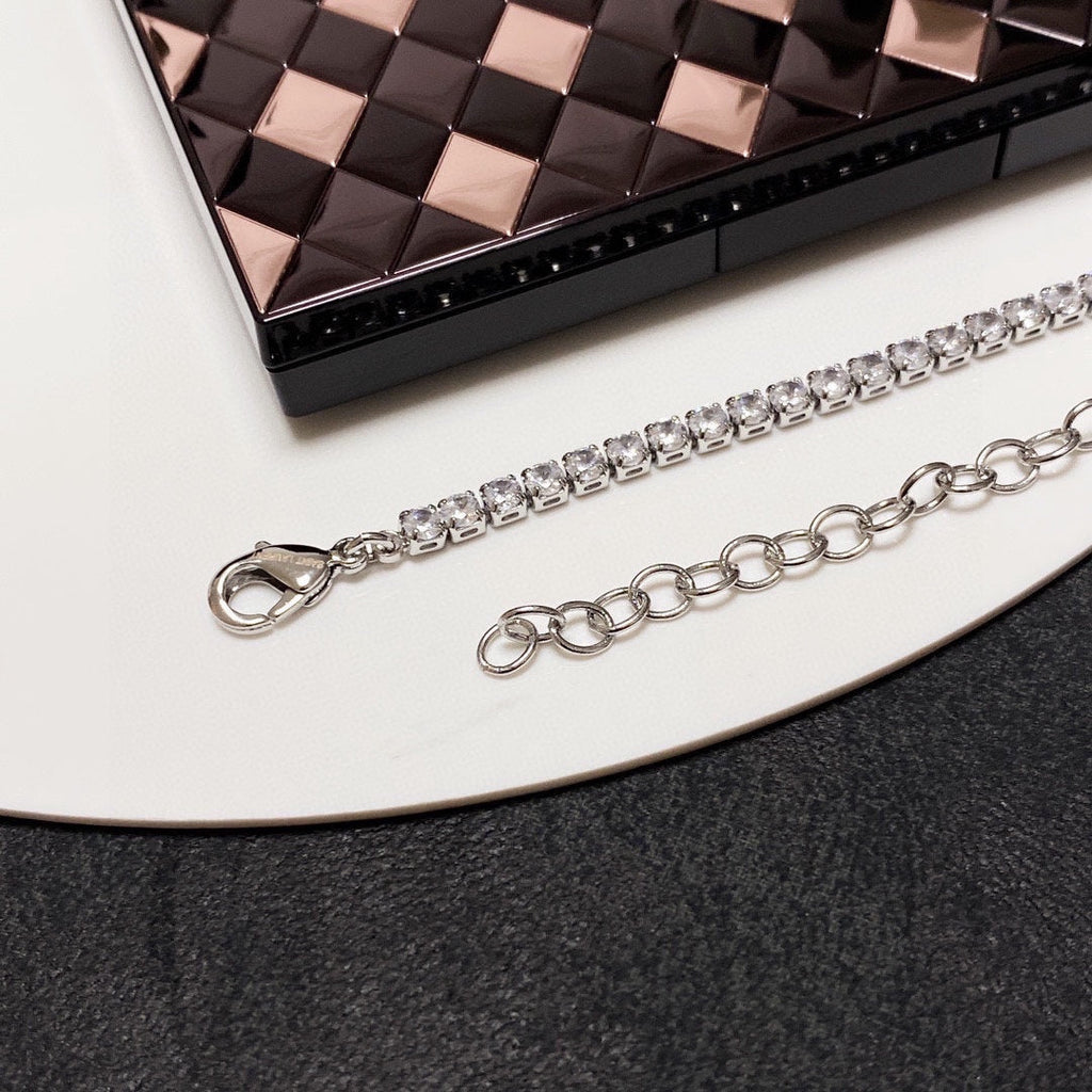 YSL Chain Diamond 18K Gold Necklace