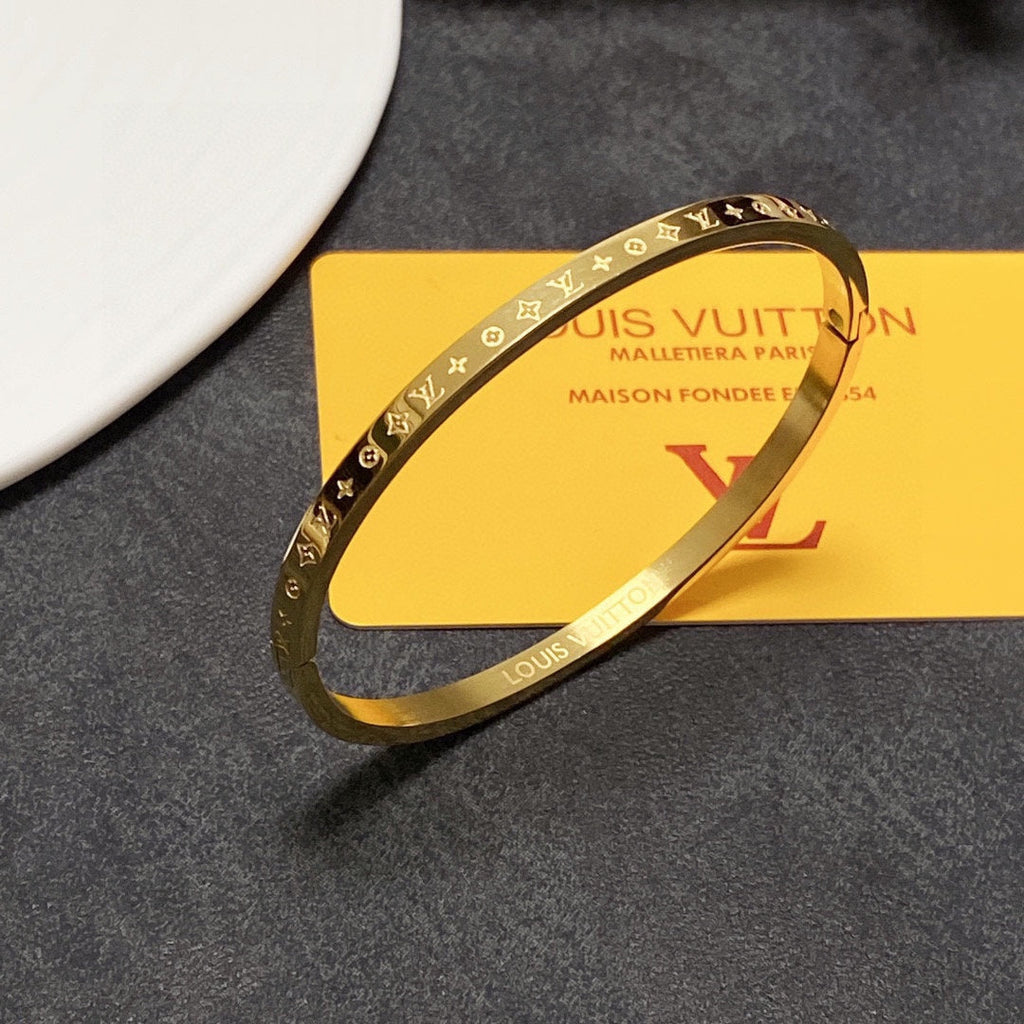 Louis Vuitton Vintage 18K Gold Bracelet