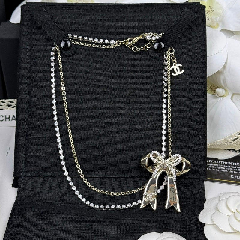Chanel 25K Bow Tie Diamond Gold 18K Gold Necklace