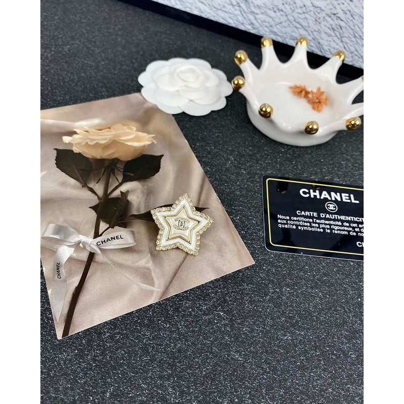 Chanel Star Pearl 18K Gold Brooch