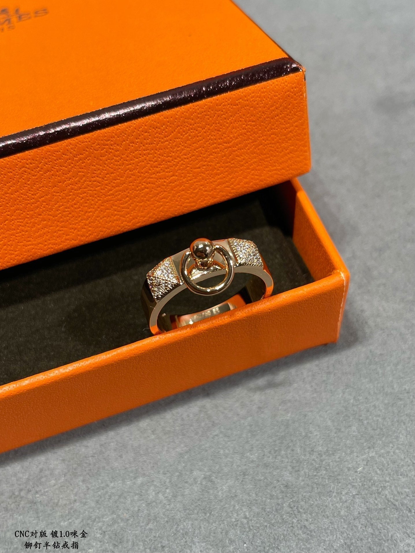 Hermes Collier De Chien Lock Diamonds 18K Gold Ring