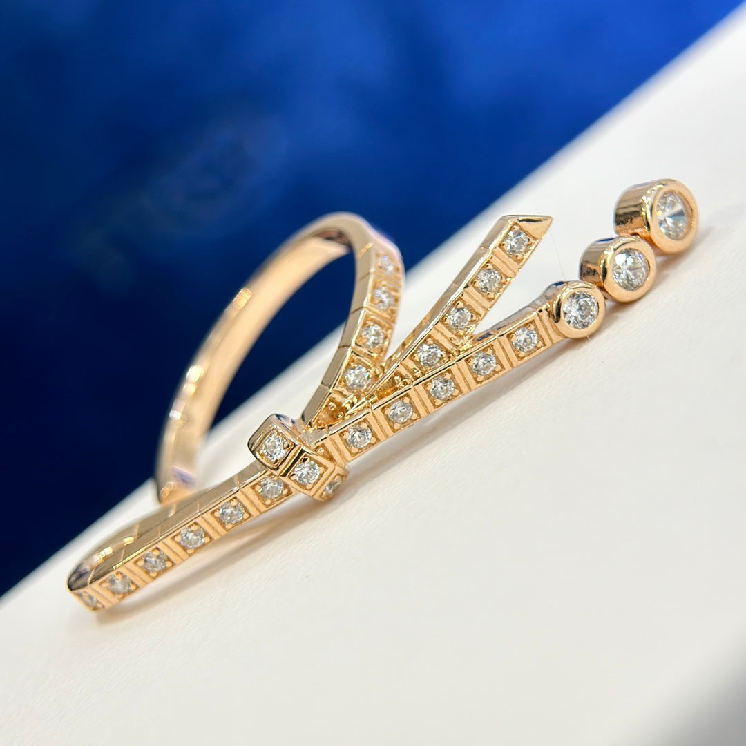 Chanel Ruban Diamonds 18K Gold Ring