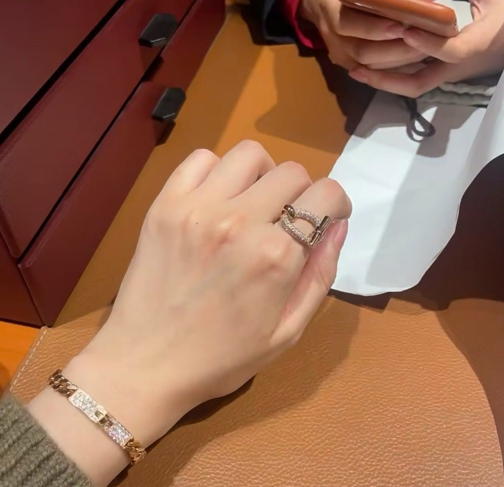 Hermes Adage 18K Gold Ring