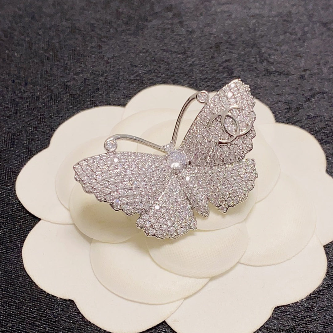 Chanel Butterfly Diamonds 18K Gold Brooch