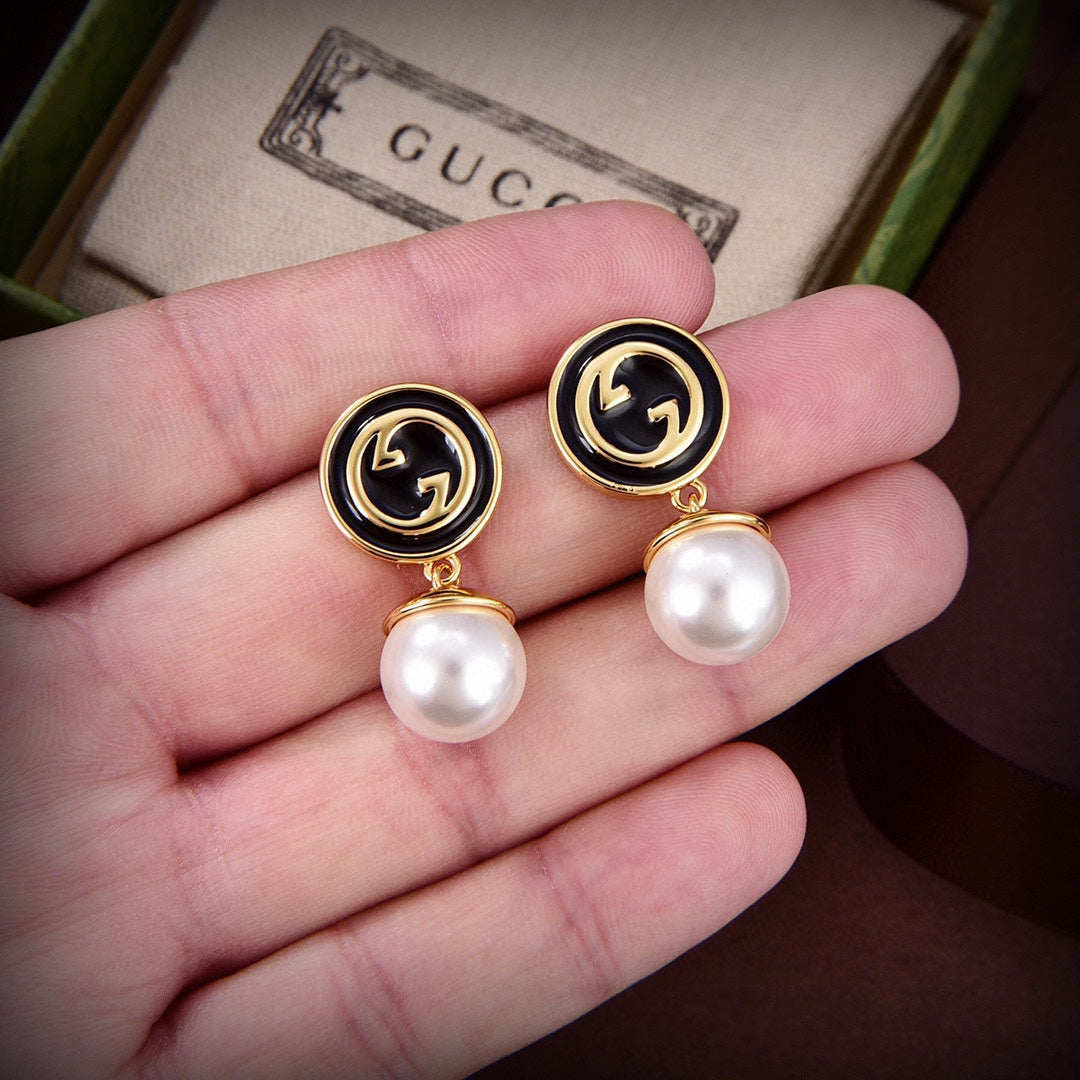 Gucci Double Blondie Pendant 18K Gold Earrings