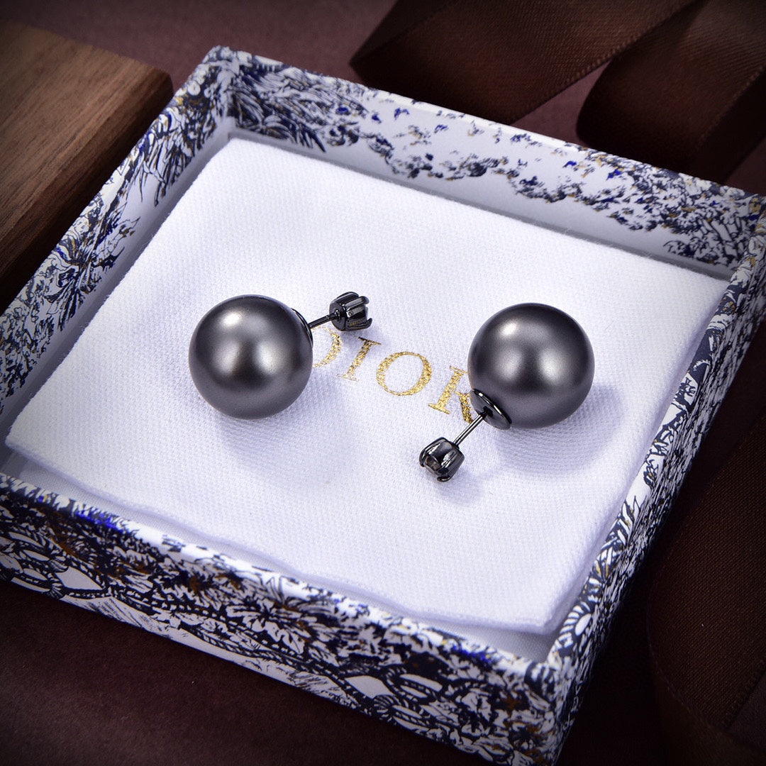 Dior Tribales Black 18K Gold Earrings