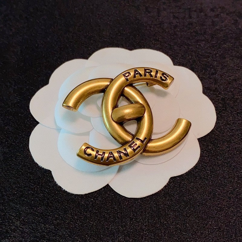 Chanel Paris Gold 18K Gold Brooch