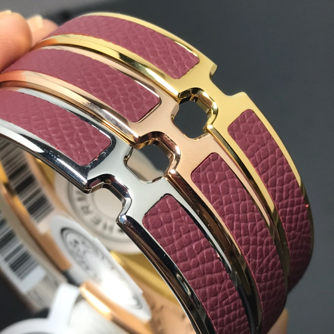 Hermes Olympe Rouge 18K Gold Bracelet