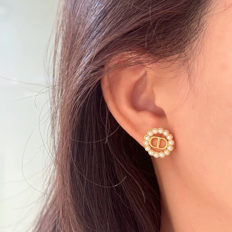Dior Pearl 18K Gold Earrings