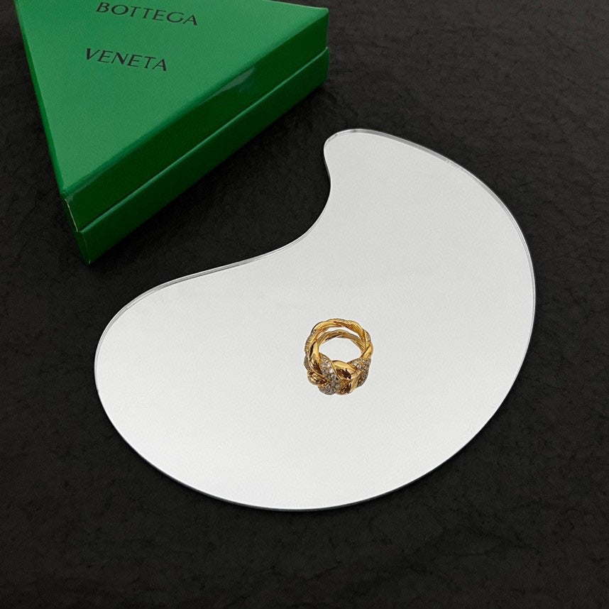 Bvlgari Red Crystals 18K Gold Ring