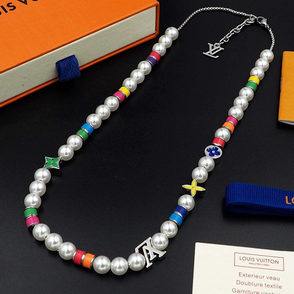 Louis Vuitton MNG Pearls Party 18K Gold Necklace
