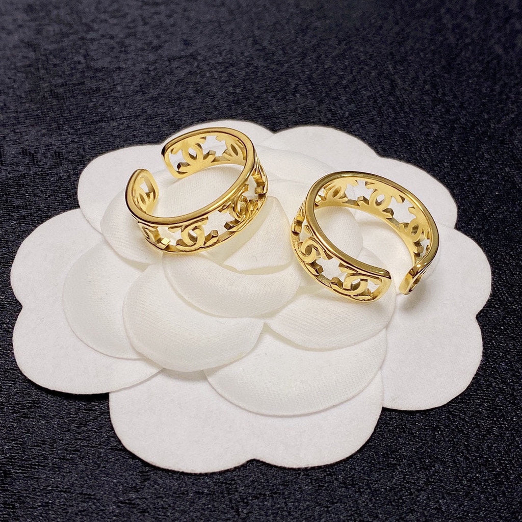 Chanel Vintage Openwork 18K Gold Ring