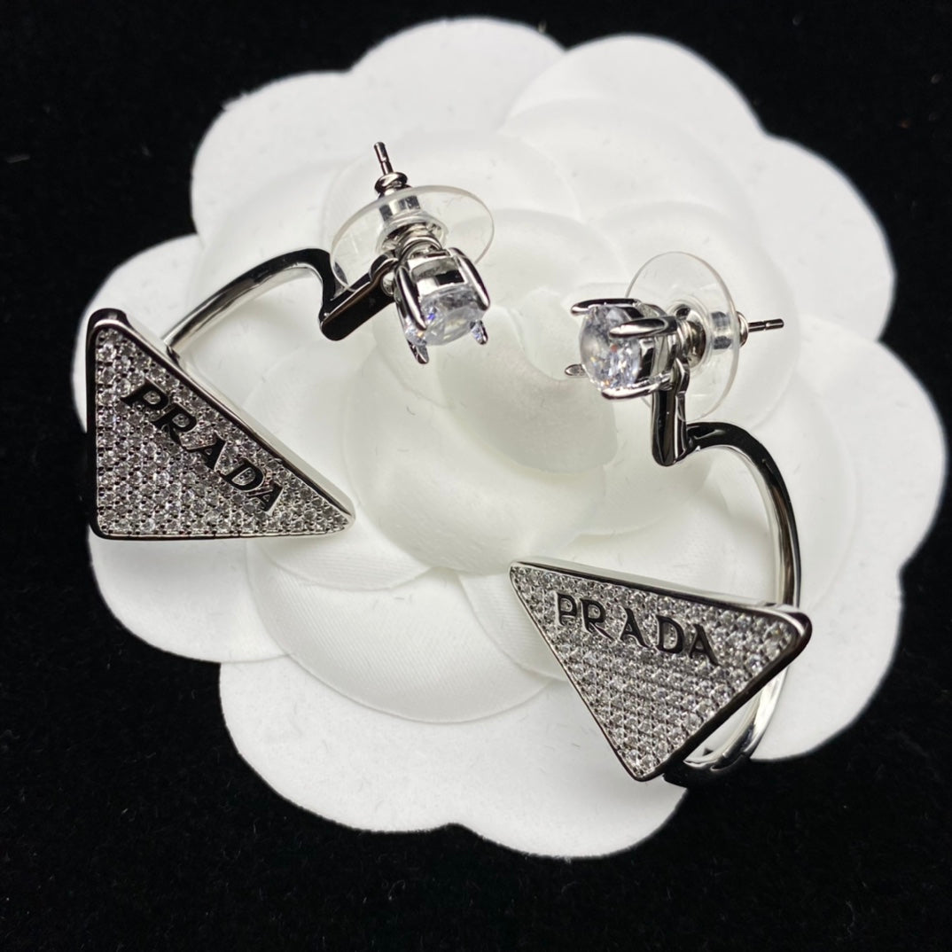 Diamond 18K Gold Earrings