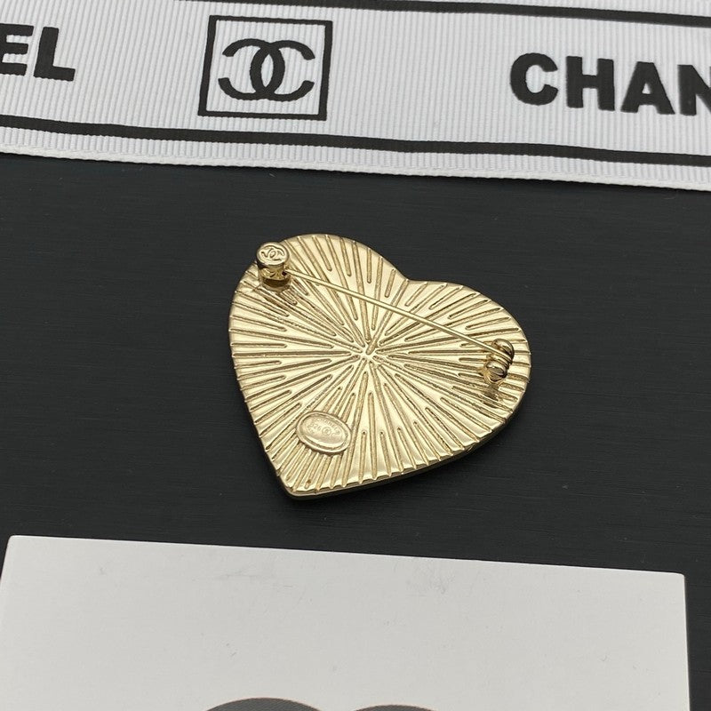 Chanel Black Heart Gold 18K Gold Brooch