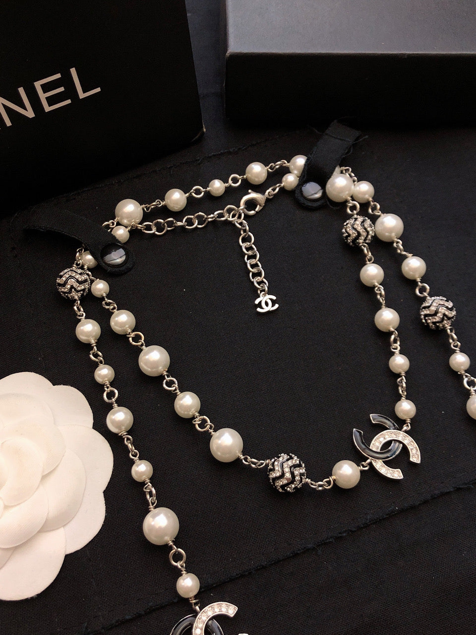 Chanel Star Pearls Long 18K Gold Necklace