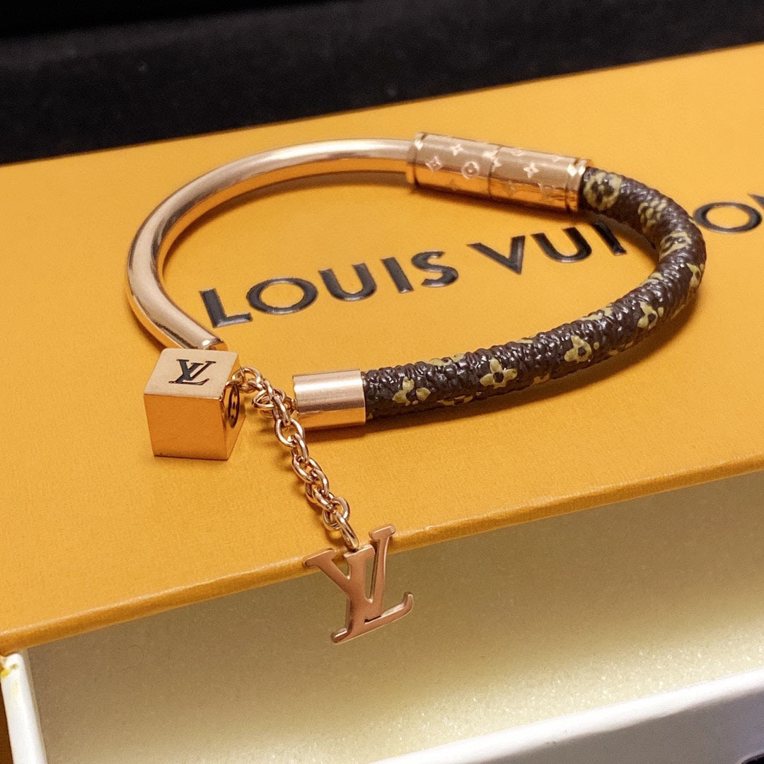 Louis Vuitton Dice 18K Gold Bracelet