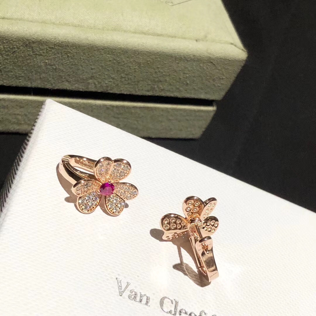 Frivole Pink Sapphire 18K Gold Earrings