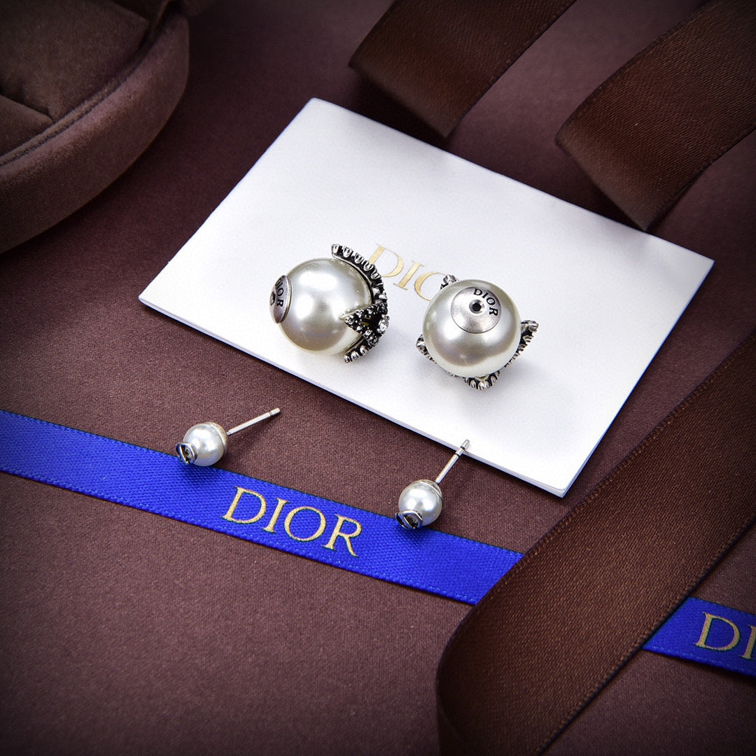 Dior Tribales Butterfly 18K Gold Earrings