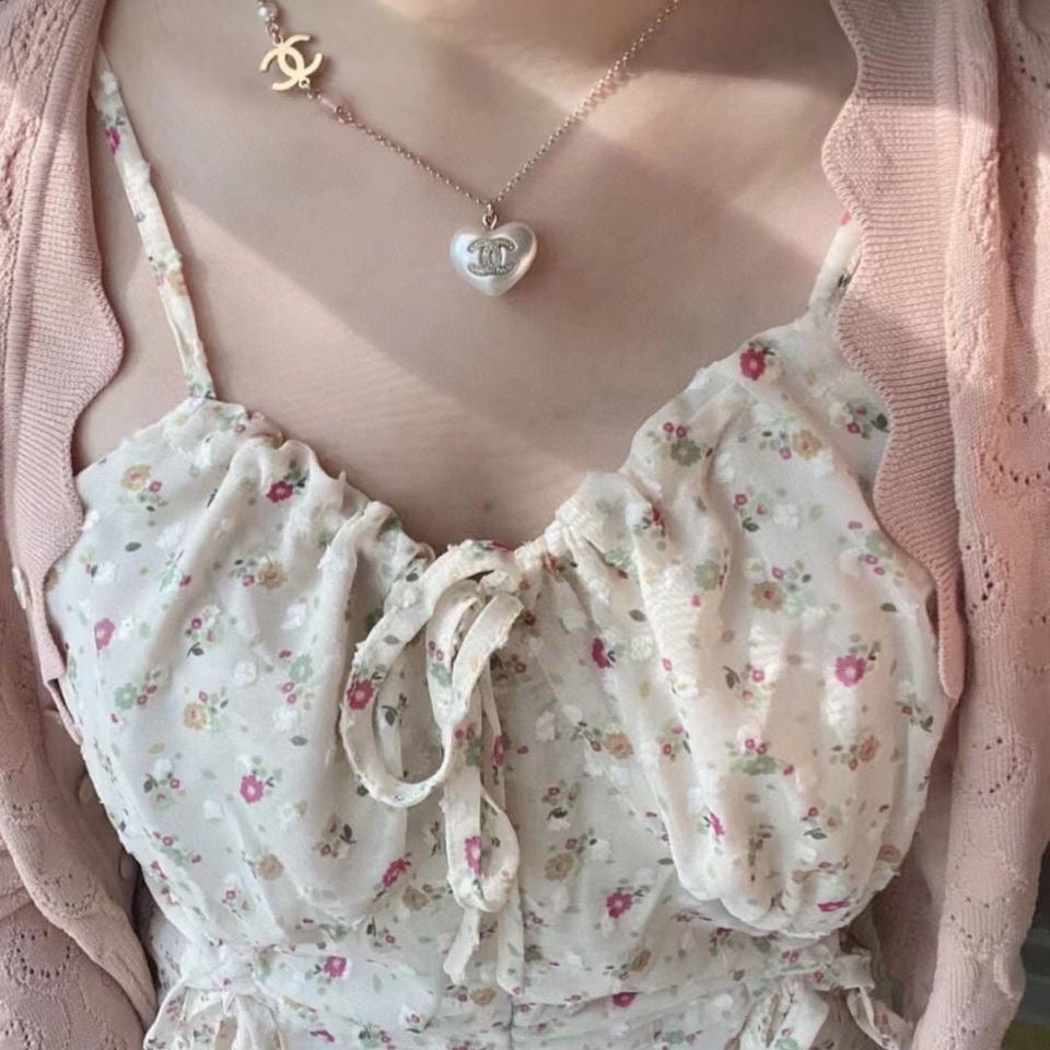 Chanel Pearl Heart Pink 18K Gold Necklace