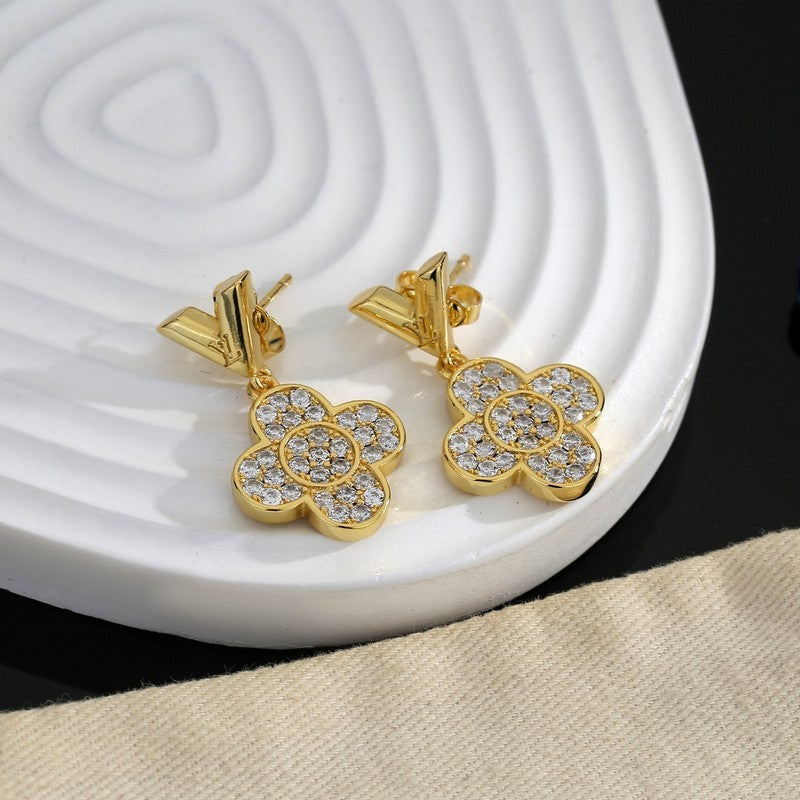 Louis Vuitton Diamond Flower 18K Gold Earrings