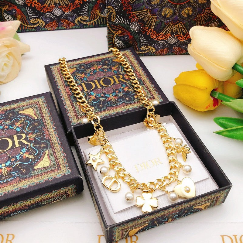 Dior Star Pearl Gold 18K Gold Necklace