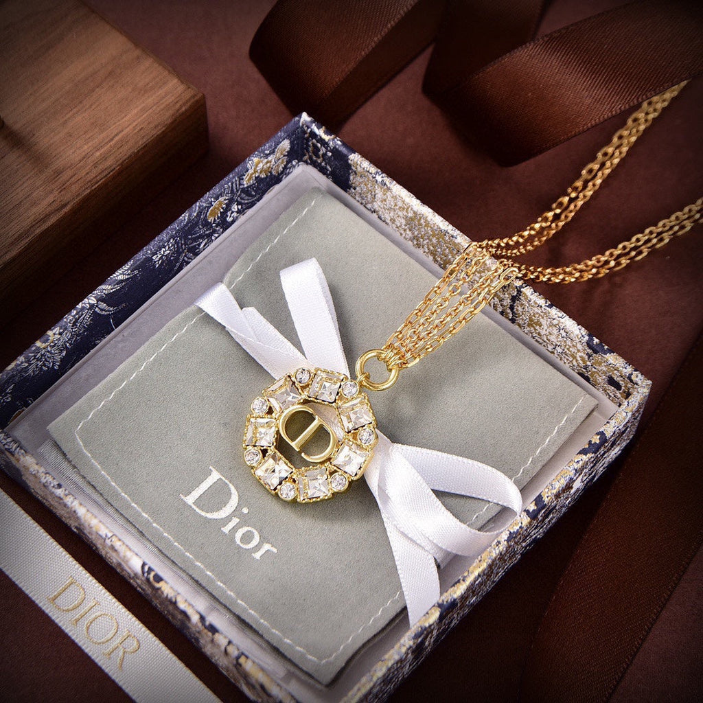 Dior Petit Pearls 18K Gold Necklace