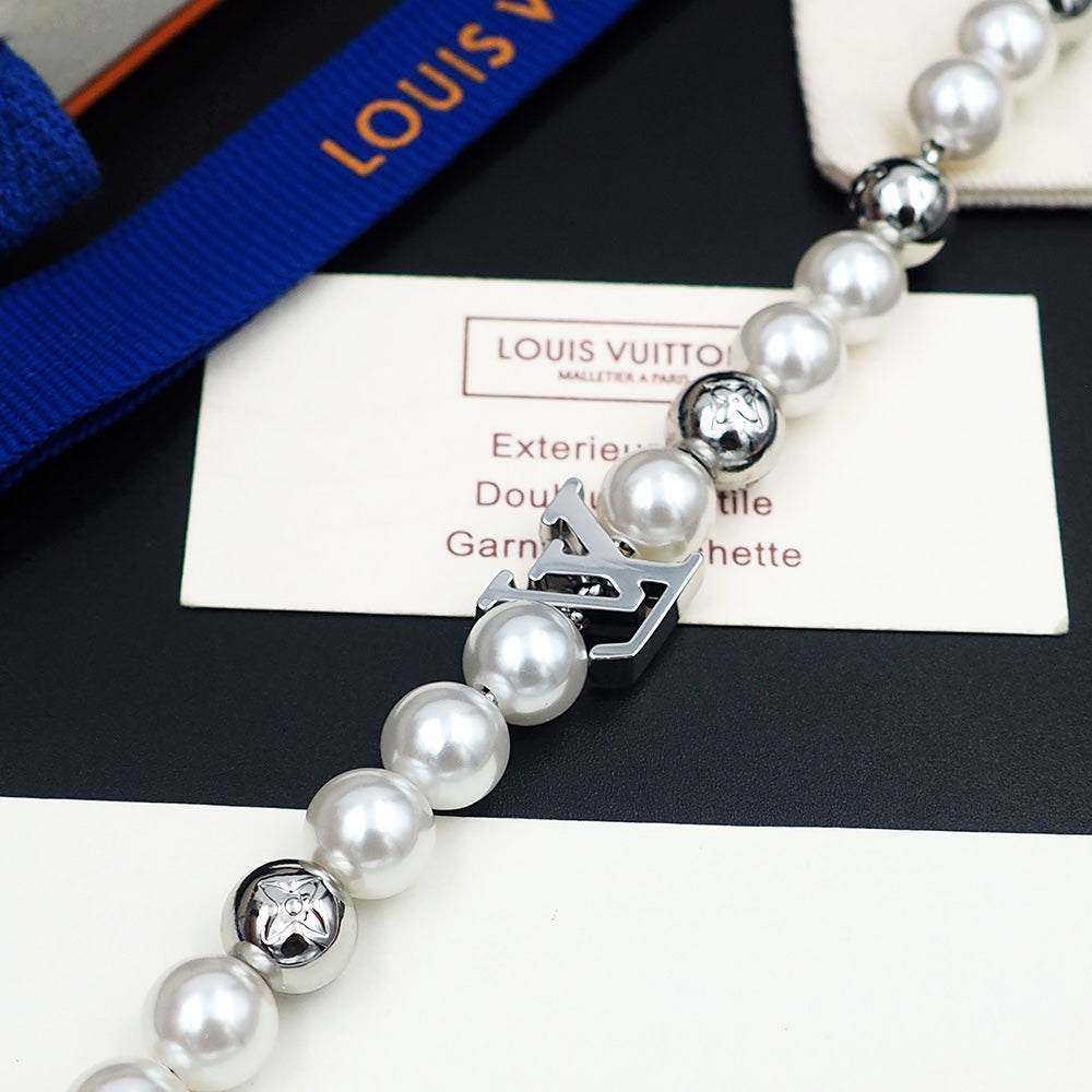 Louis Vuitton Monogram White Pearls 18K Gold Bracelet
