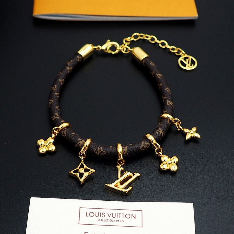 Louis Vuitton Blooming 18K Gold Bracelet