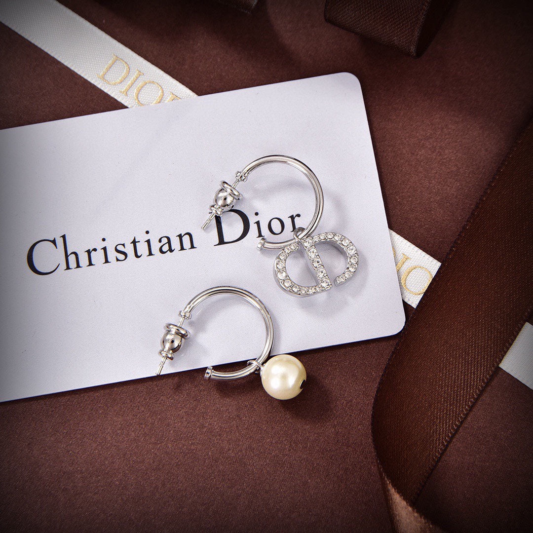Dior Petit Pearl 18K Gold Earrings