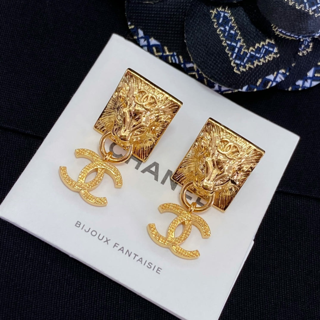 Chanel Lion Sharp 18K Gold Earrings