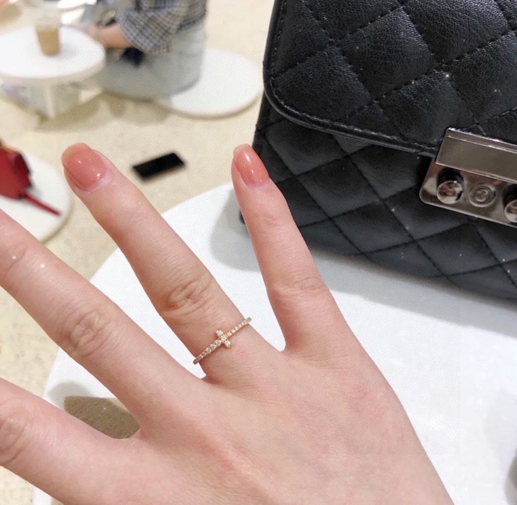 Tiffany Diamond Wire 18K Gold Ring