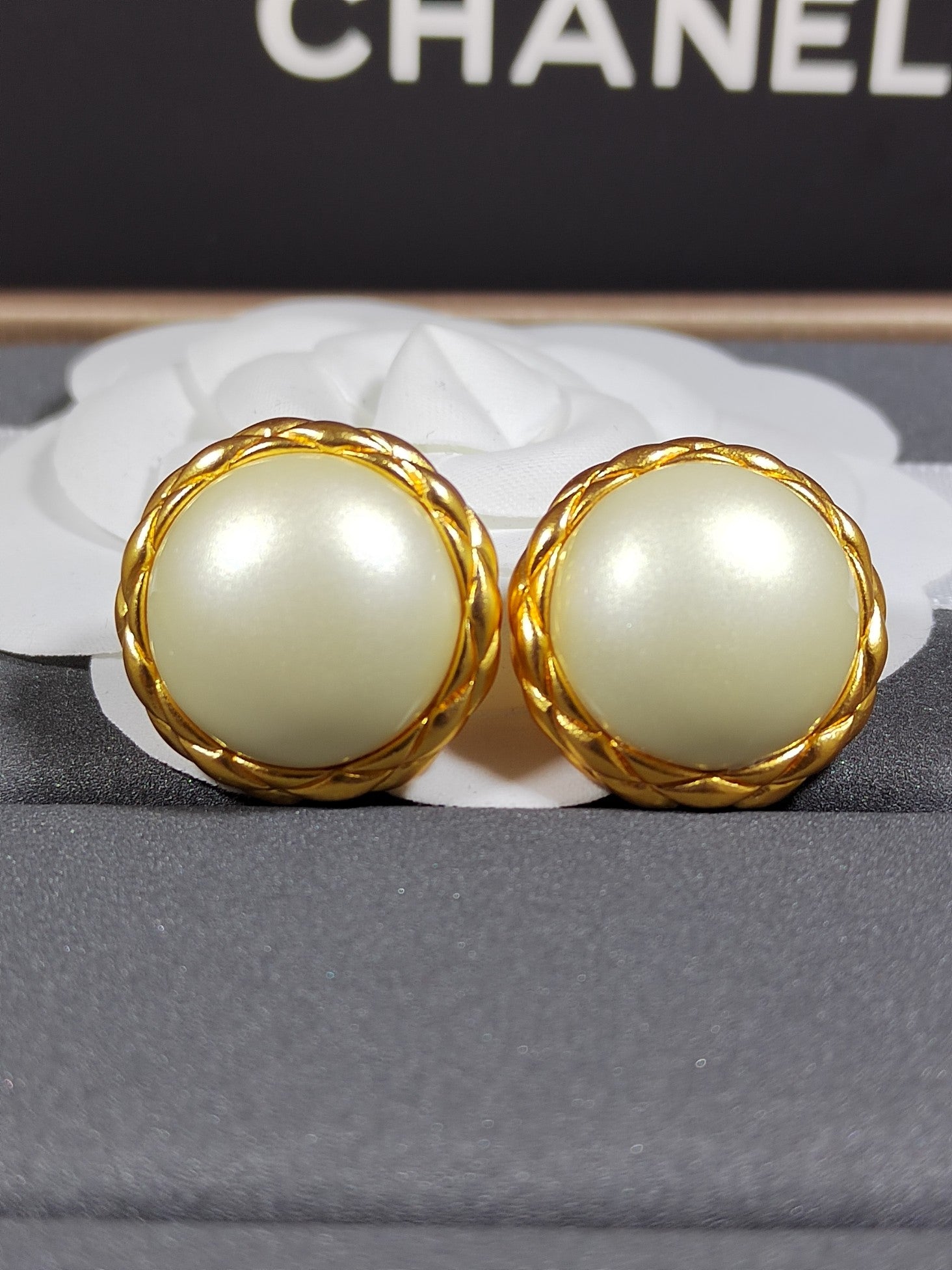 Chanel Round Pearl 18K Gold Earrings