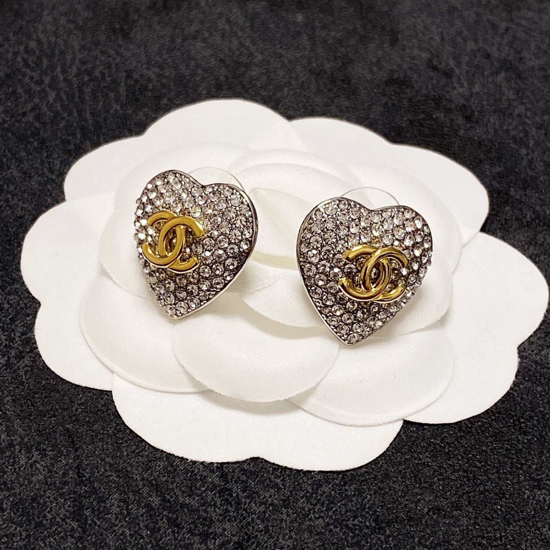 Chanel Heart Diamonds 18K Gold Earrings