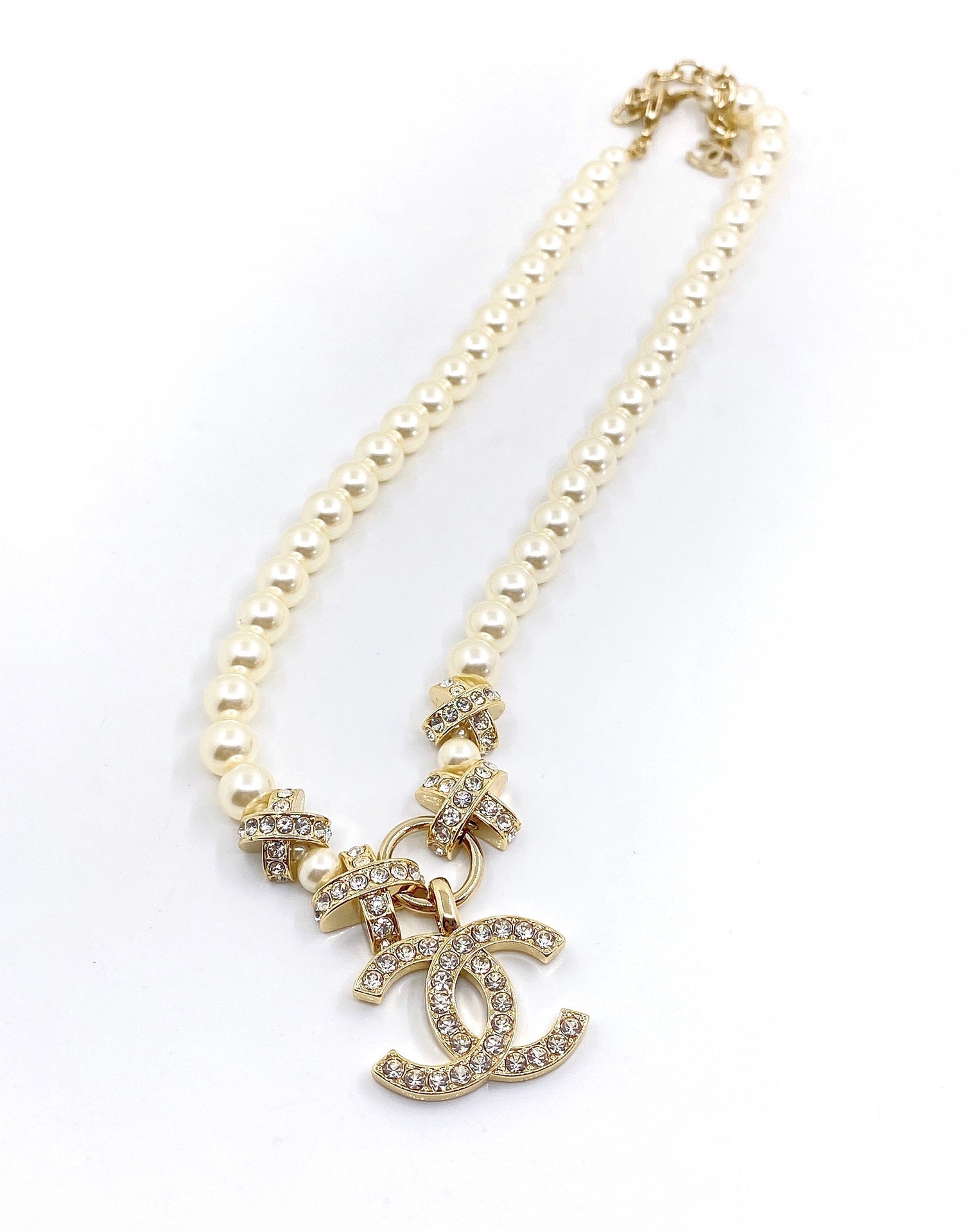 Chanel Pearls Chain 18K Gold Necklace