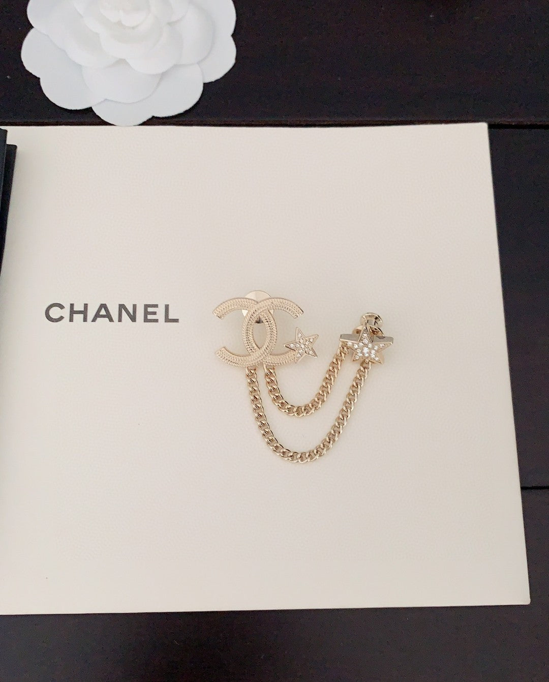 Chanel Heart Star Chain 18K Gold Brooch