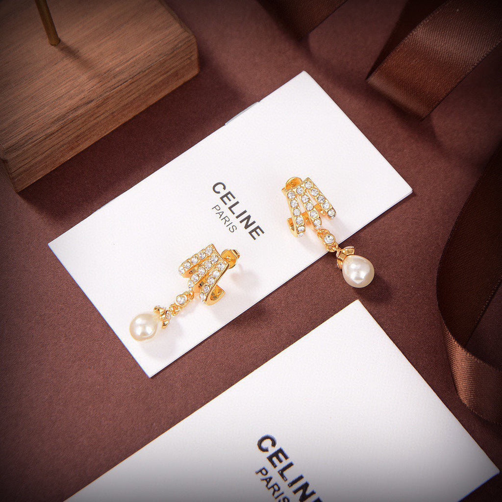 Celine Vintage Pearls 18K Gold Earrings