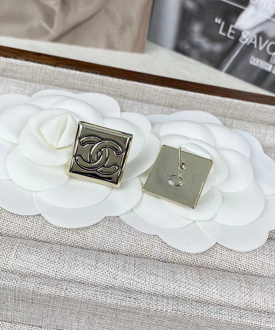 Chanel Smooth Block 18K Gold Earrings