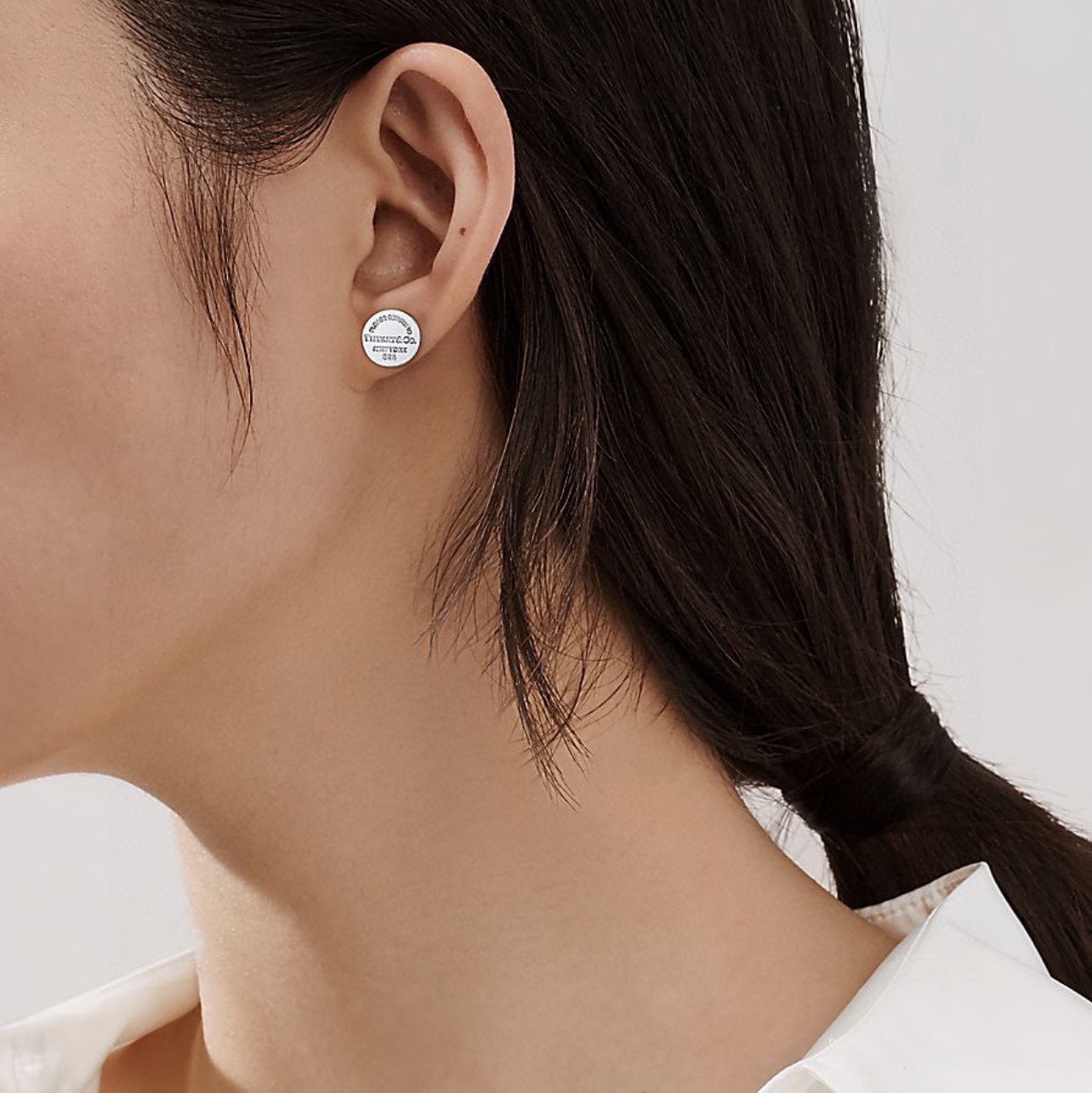 Tiffany Return to Circle Stud 18K Gold Earrings