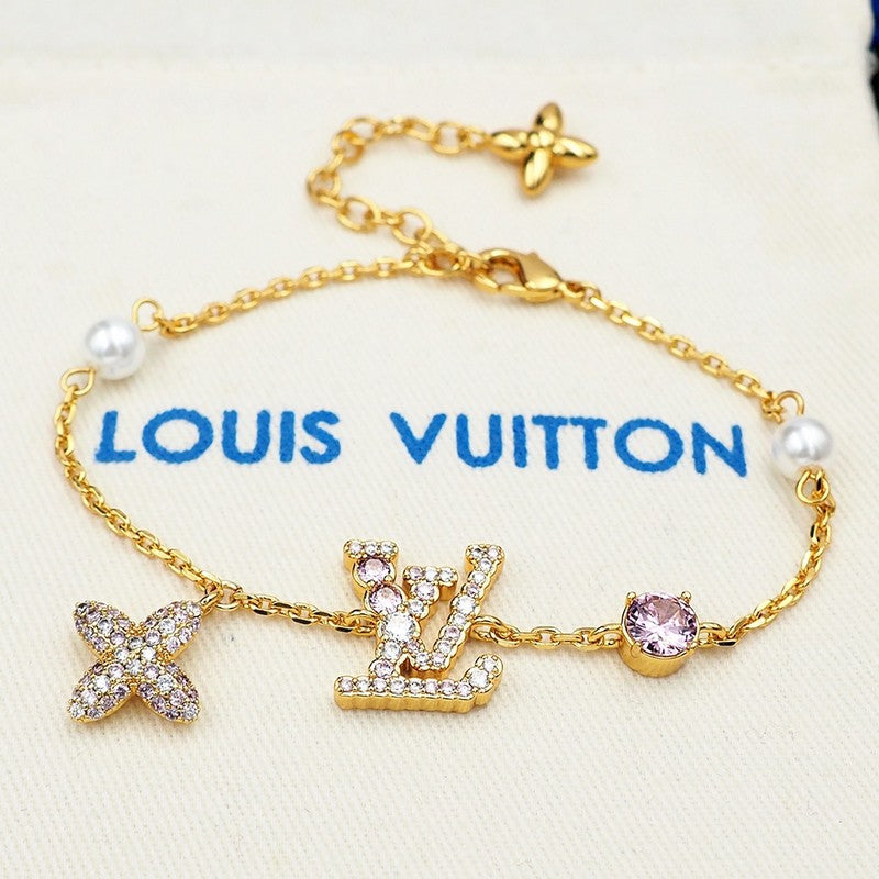 Louis Vuitton Iconic Tr ̈¦sor 18K Gold Bracelet