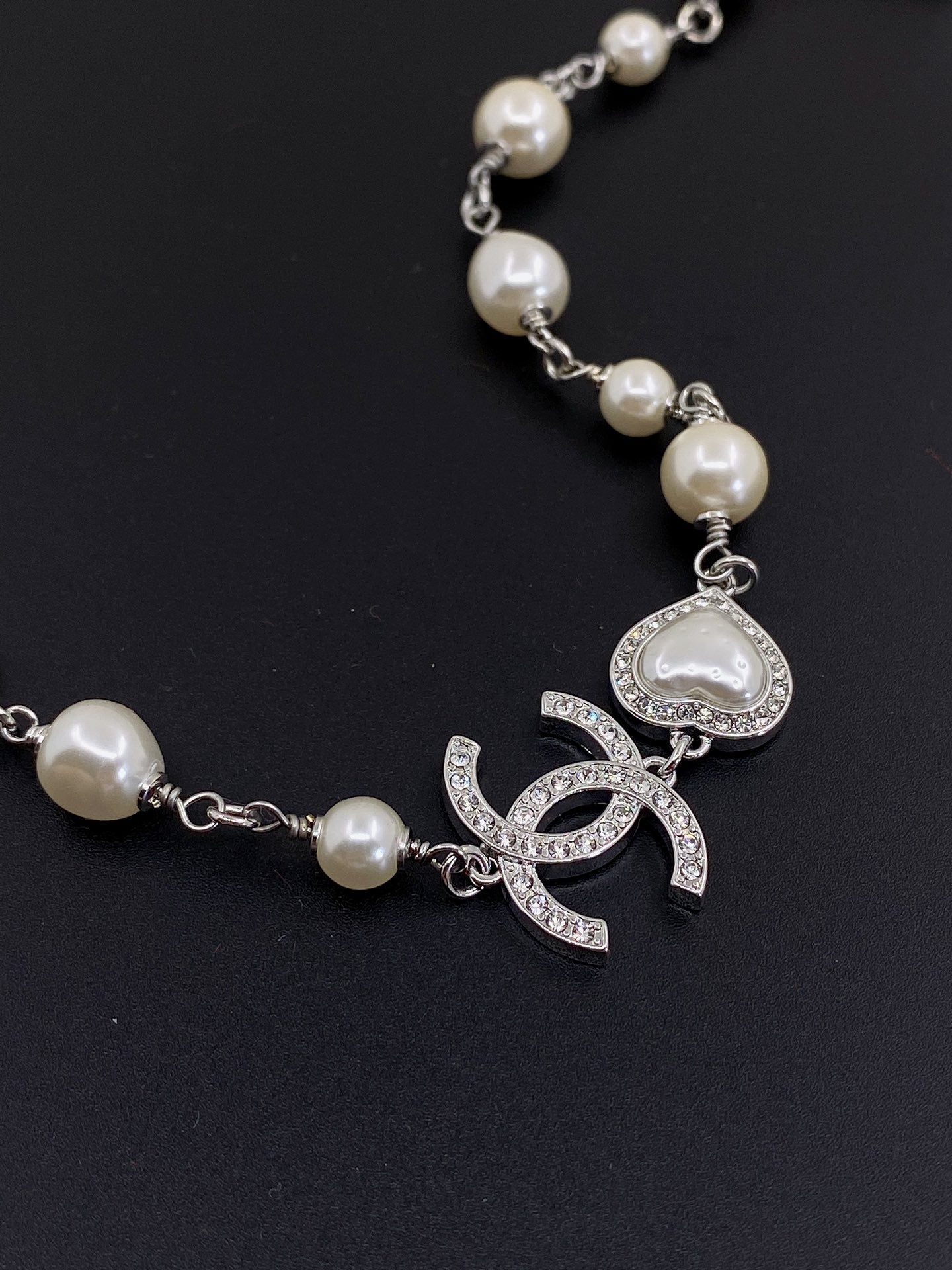 Pearls Crystals 18K Gold Necklace