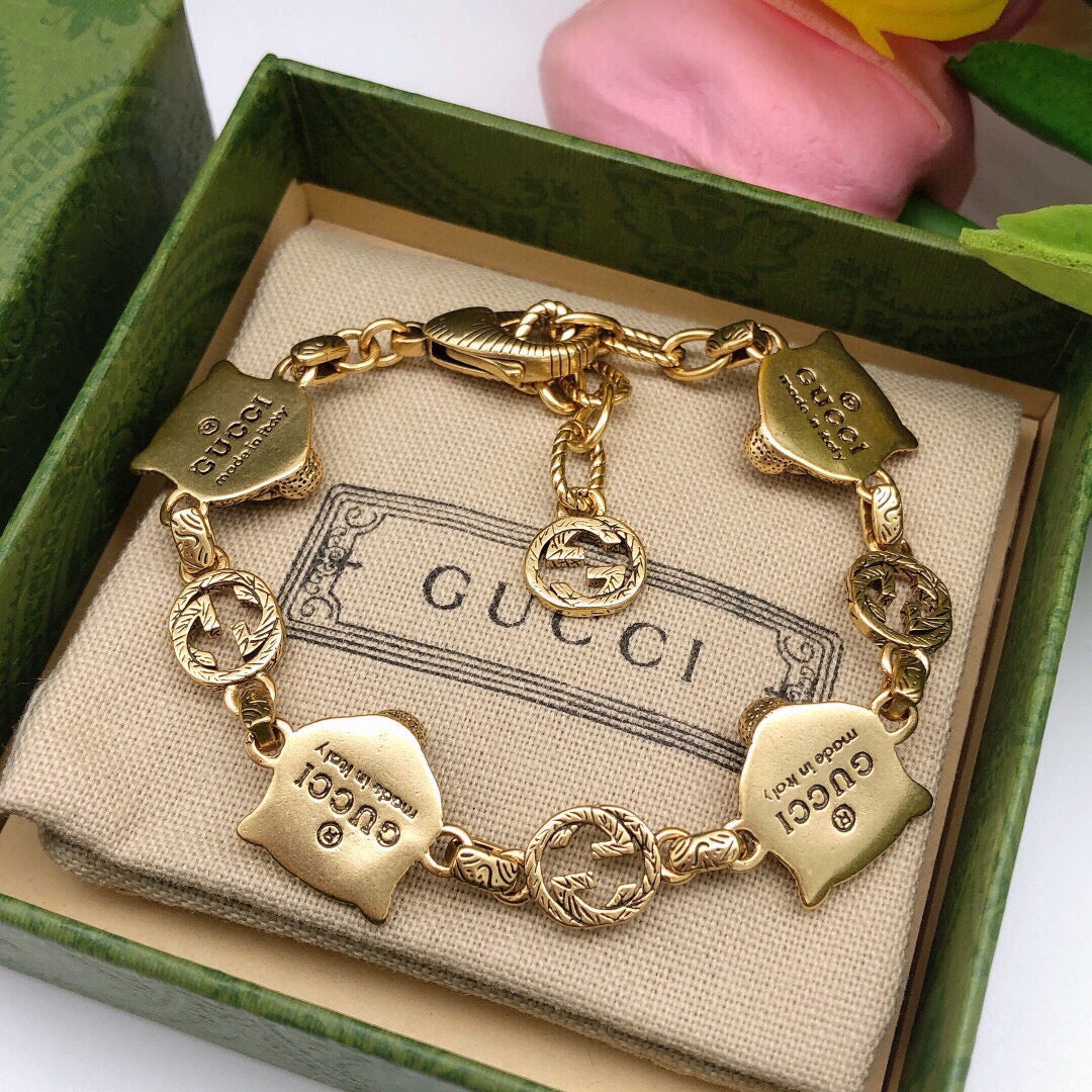 Gucci Double Tiger 18K Gold Bracelet