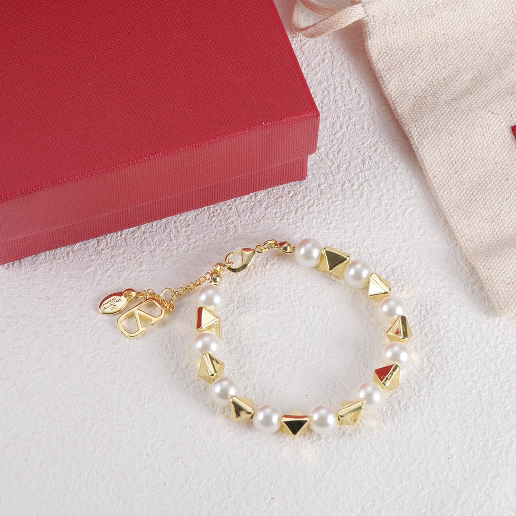 Valentino Rockstud Pearls 18K Gold Bracelet