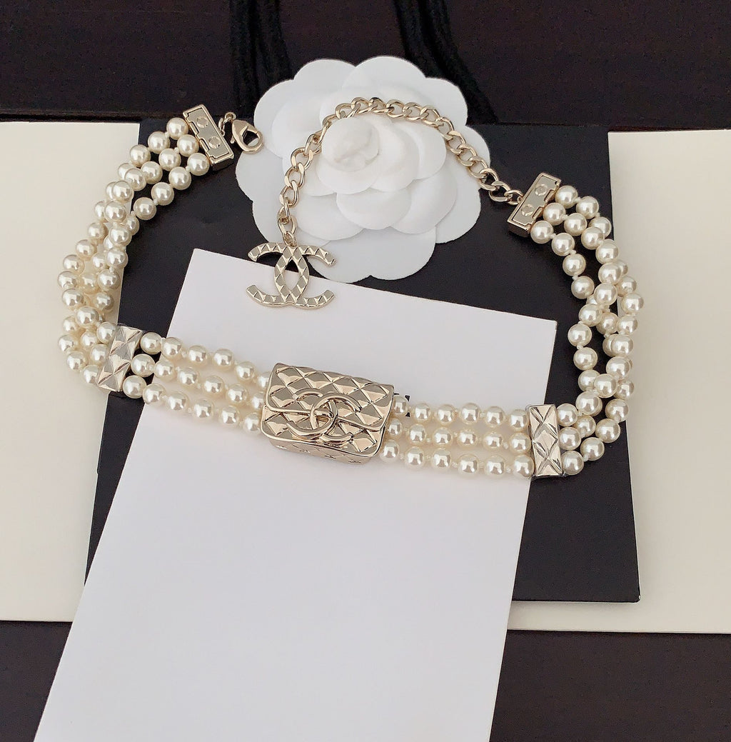 Chanel Bag Pearls Chain 18K Gold Necklace