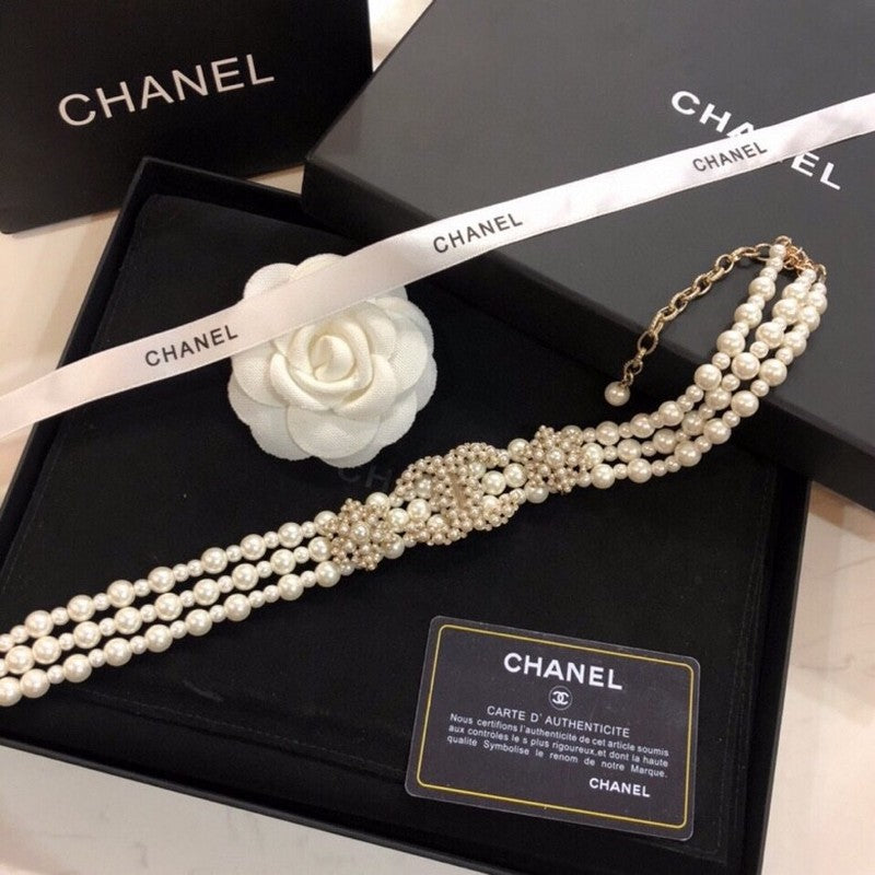 Chanel Pearl Choker 18K Gold Necklace